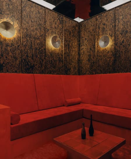 On Site, On Track: A Café in Motion